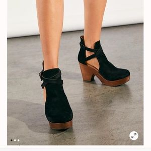 Free People Cedar Clog size 10